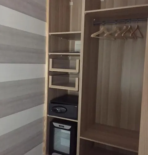 苏佩莫林纳酒店 酒店 拉莫利纳